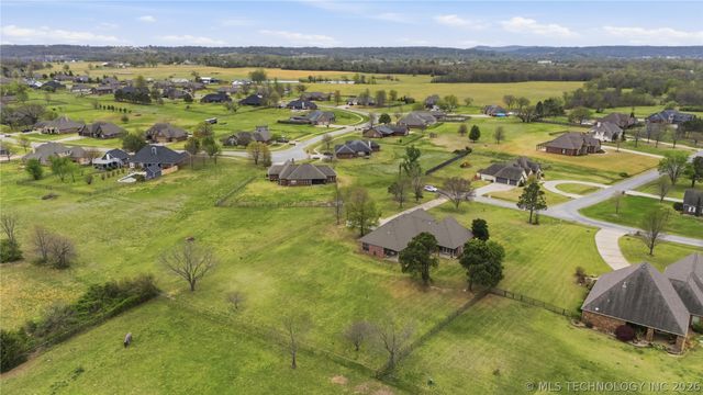 14545 E Quail Run Street, Claremore, OK 74017
