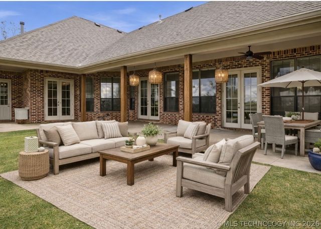 14545 E Quail Run Street, Claremore, OK 74017