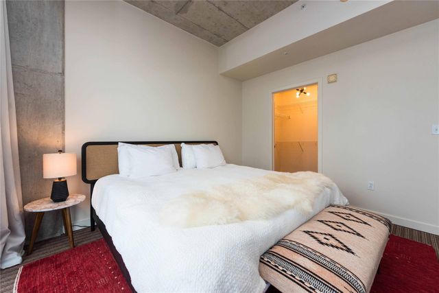 360 Nueces ST 1214, Austin, TX 78701