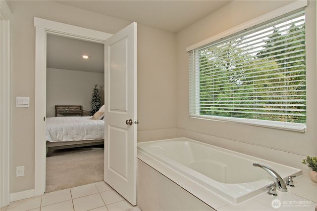 28252 33rd Place S, Auburn, WA 98001