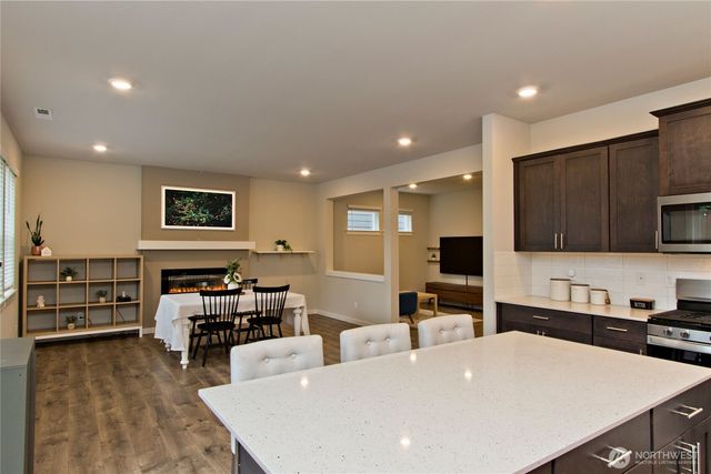 28252 33rd Place S, Auburn, WA 98001