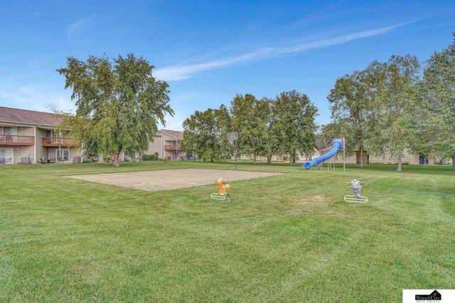 1848 W S Street, Lincoln, NE 68528