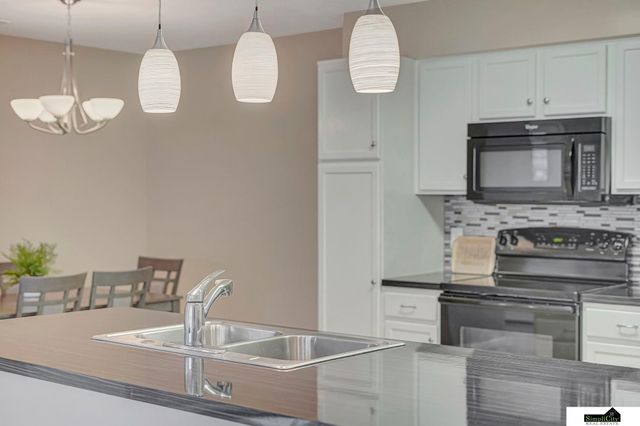 1848 W S Street, Lincoln, NE 68528