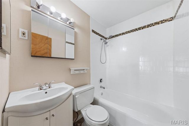 4438 Vance Avenue, Woodson Terrace, MO 63134