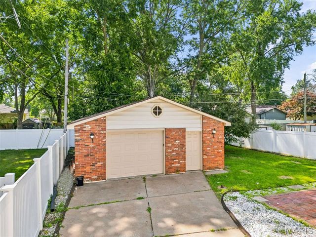 4438 Vance Avenue, Woodson Terrace, MO 63134