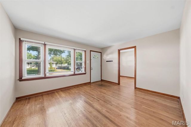 4438 Vance Avenue, Woodson Terrace, MO 63134