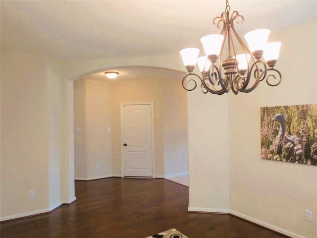 6819 Hunters Trace Lane, Baytown, TX 77521