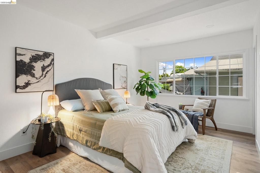 Image 13 of property listing at 4006 Carrington St, Oakland, CA 94601