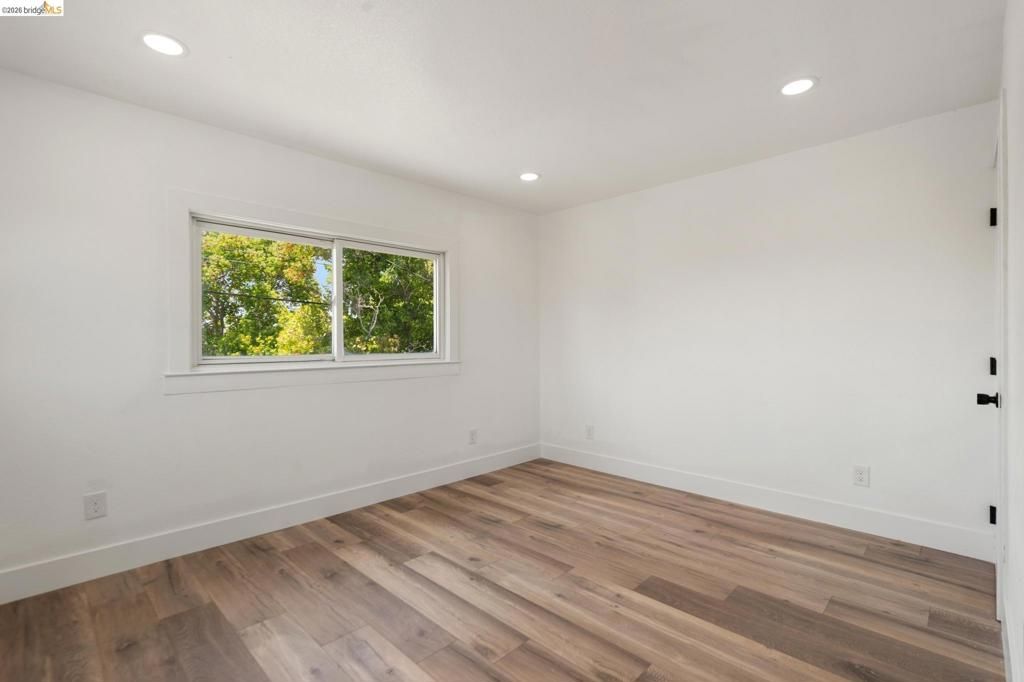 Image 19 of property listing at 4006 Carrington St, Oakland, CA 94601