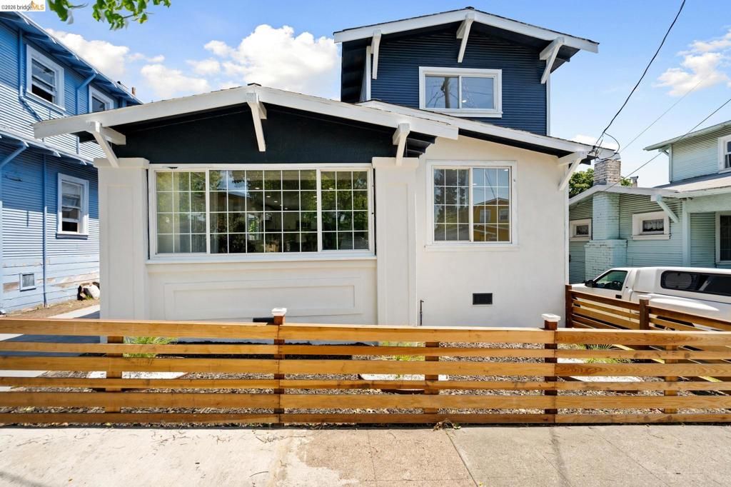 Image 40 of property listing at 4006 Carrington St, Oakland, CA 94601