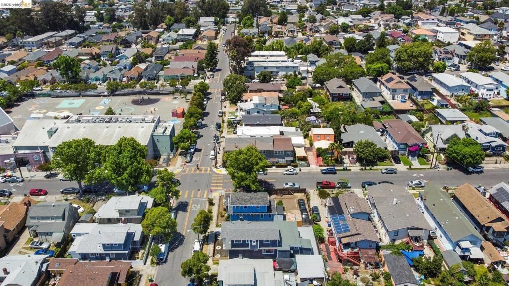 Image 48 of property listing at 4006 Carrington St, Oakland, CA 94601