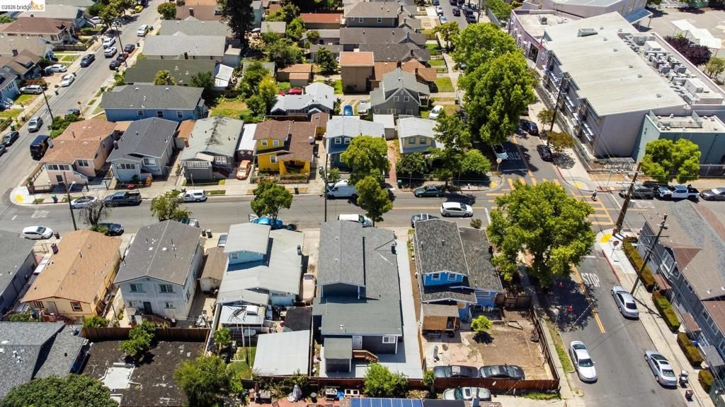 Image 49 of property listing at 4006 Carrington St, Oakland, CA 94601