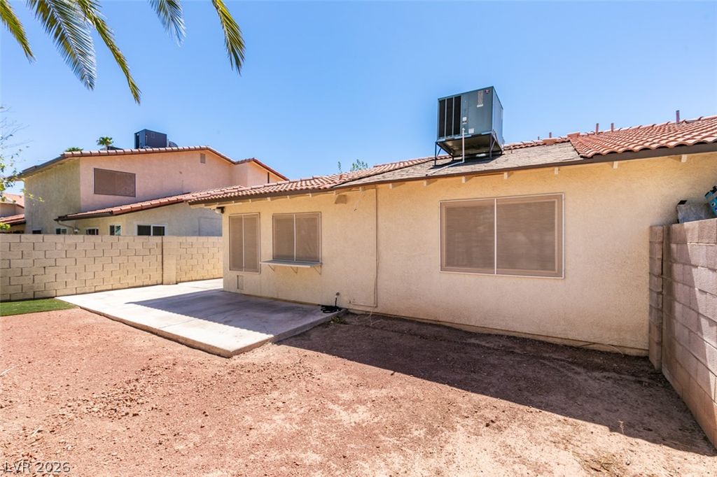 3422 Pecos Way, Las Vegas, NV 89121 — photo 2
