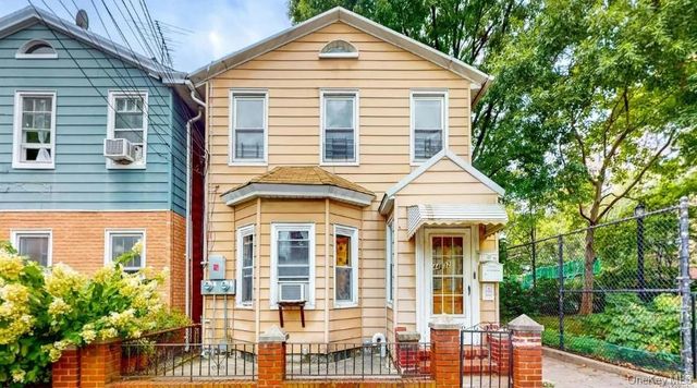 44-32 64 Street 1, Woodside, NY 11377