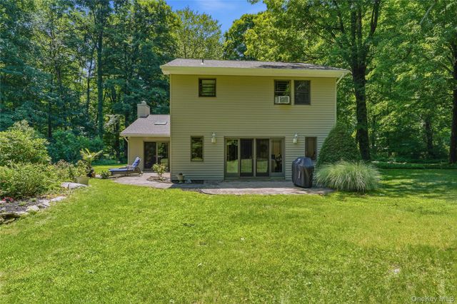 43 Nathan Hale Drive, Stormville, NY 12582