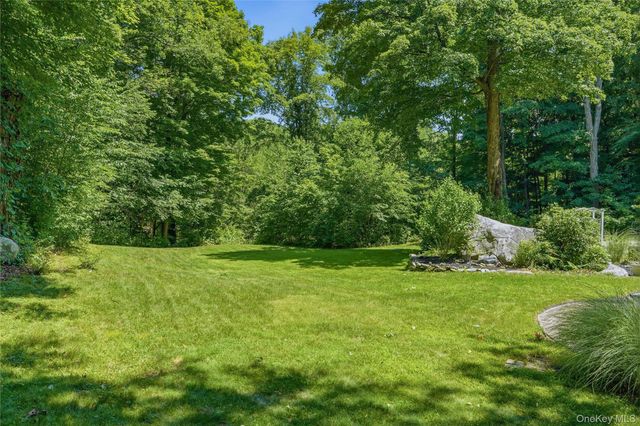 43 Nathan Hale Drive, Stormville, NY 12582
