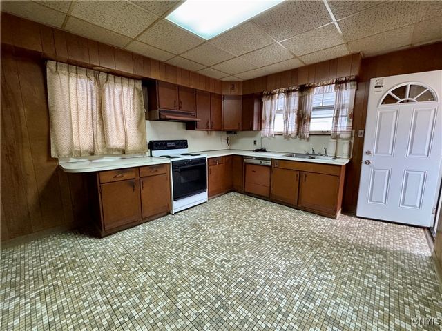 1027 Ney Avenue, Whitestown, NY 13502