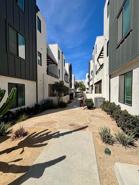 2405 Cascalote Loop, San Diego, CA 92154