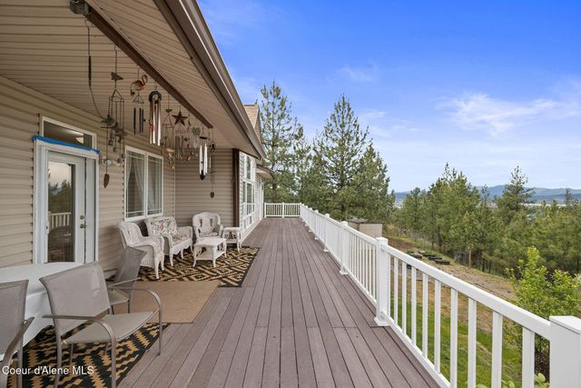 14760 W Aloysius Dr, Post Falls, ID 83854