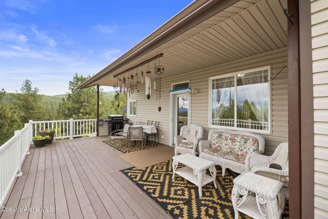 14760 W Aloysius Dr, Post Falls, ID 83854