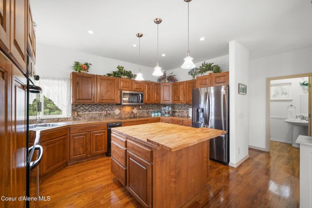 14760 W Aloysius Dr, Post Falls, ID 83854