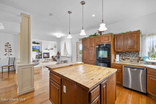 14760 W Aloysius Dr, Post Falls, ID 83854