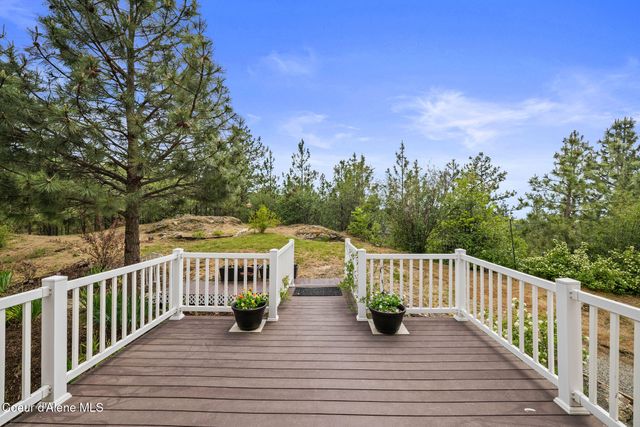 14760 W Aloysius Dr, Post Falls, ID 83854