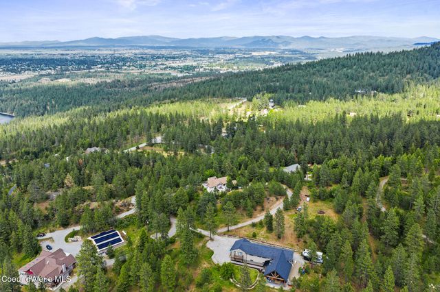 14760 W Aloysius Dr, Post Falls, ID 83854