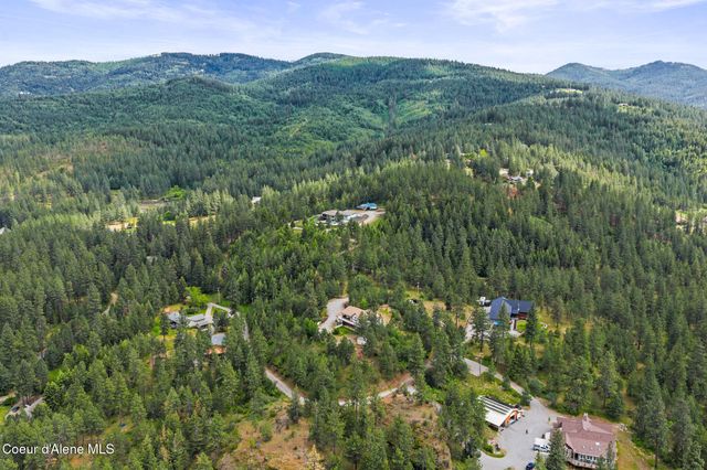14760 W Aloysius Dr, Post Falls, ID 83854