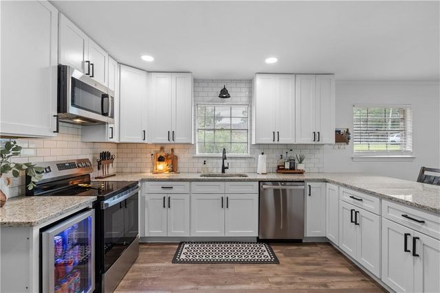 2016 Marian Drive, Mobile, AL 36695