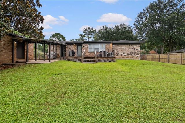 2016 Marian Drive, Mobile, AL 36695