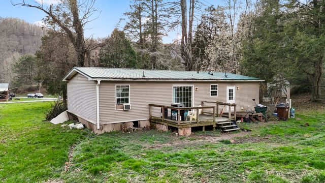1450 Lower Cane Creek Road, Stanton, KY 40380