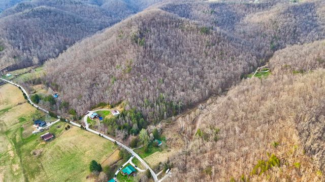 1450 Lower Cane Creek Road, Stanton, KY 40380