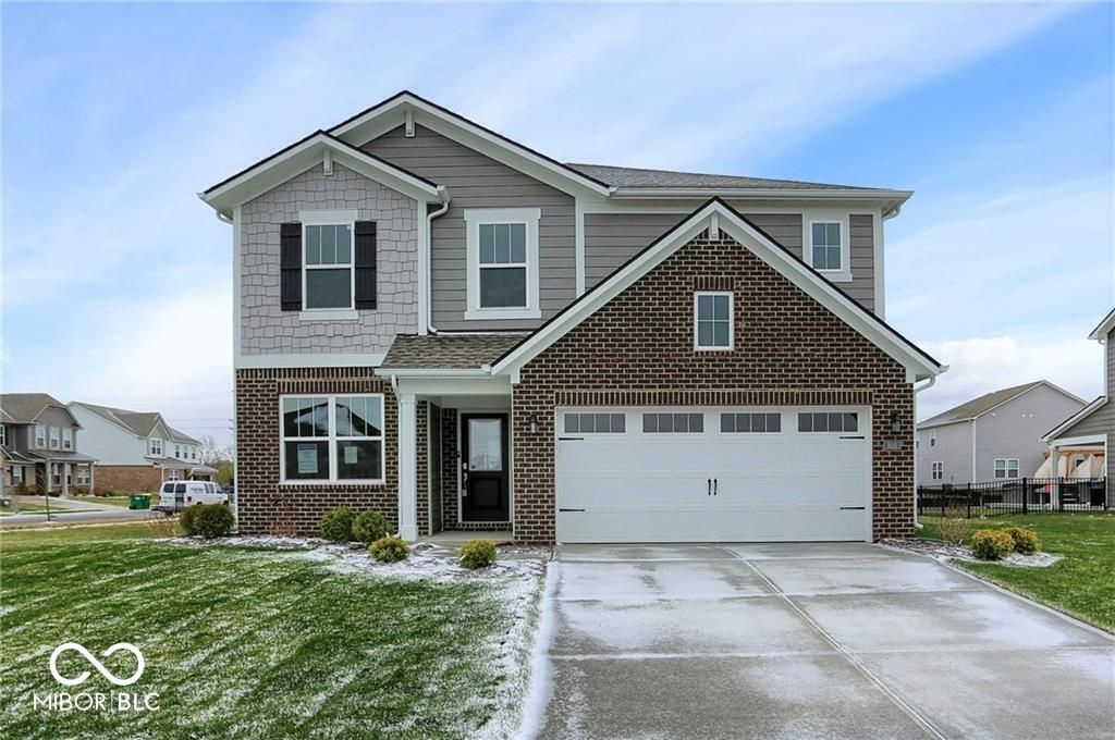 16161 Lavina Ln, Fishers, IN 46040