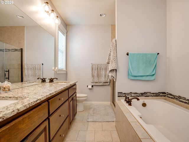 2626 Ne HAWTHORNE Cir, Vancouver, WA 98663