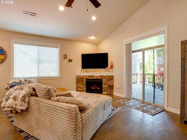 2626 Ne HAWTHORNE Cir, Vancouver, WA 98663