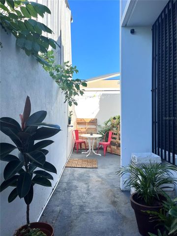 205 LAS FLORES STREET, San Juan, PR 00912