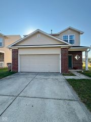 2509 Orchard Creek Drive, Columbus, IN 47201