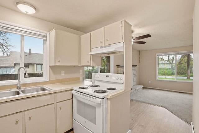 7412 & 7414 E EUCLID Ave, Spokane, WA 99212