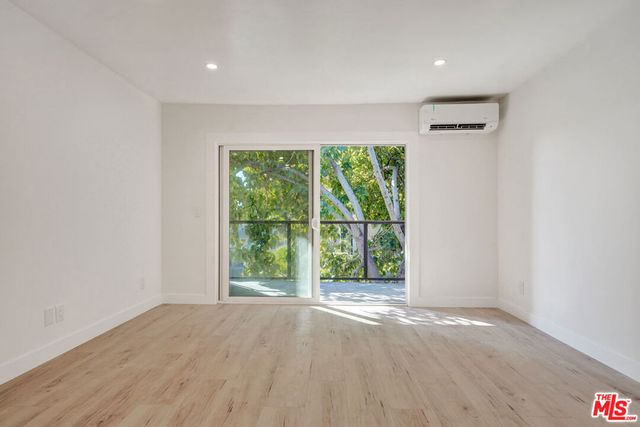 9005 Cynthia Street 412, West Hollywood, CA 90069