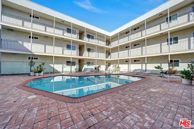 9005 Cynthia Street 412, West Hollywood, CA 90069