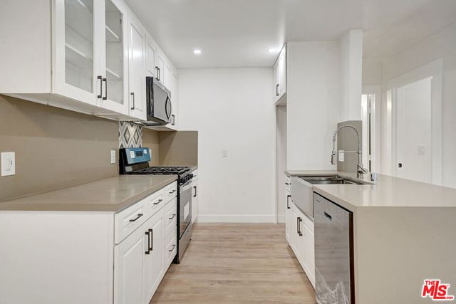 9005 Cynthia Street 412, West Hollywood, CA 90069