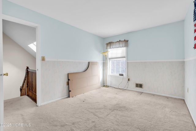 565 Woodbine Lane, Lakewood, NJ 08701