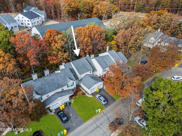 565 Woodbine Lane, Lakewood, NJ 08701