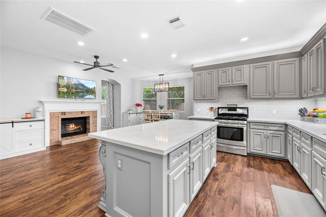 9518 Hanging Moss Trail, Houston, TX 77064