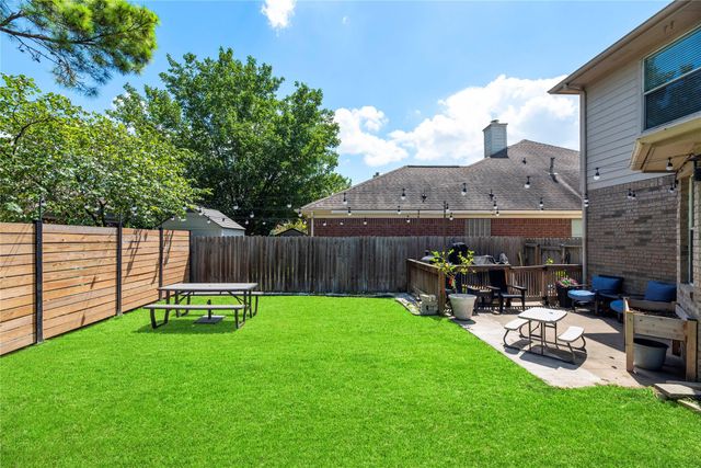 9518 Hanging Moss Trail, Houston, TX 77064