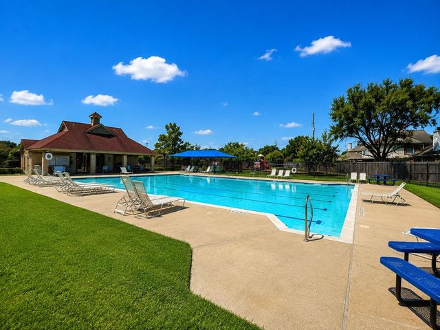 9518 Hanging Moss Trail, Houston, TX 77064