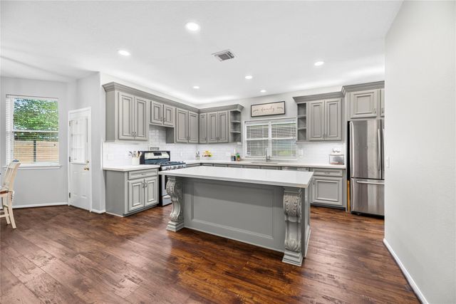 9518 Hanging Moss Trail, Houston, TX 77064