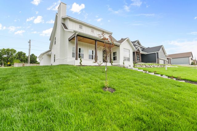 2033 E Will Street, Republic, MO 65738
