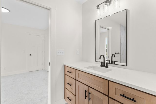 2033 E Will Street, Republic, MO 65738